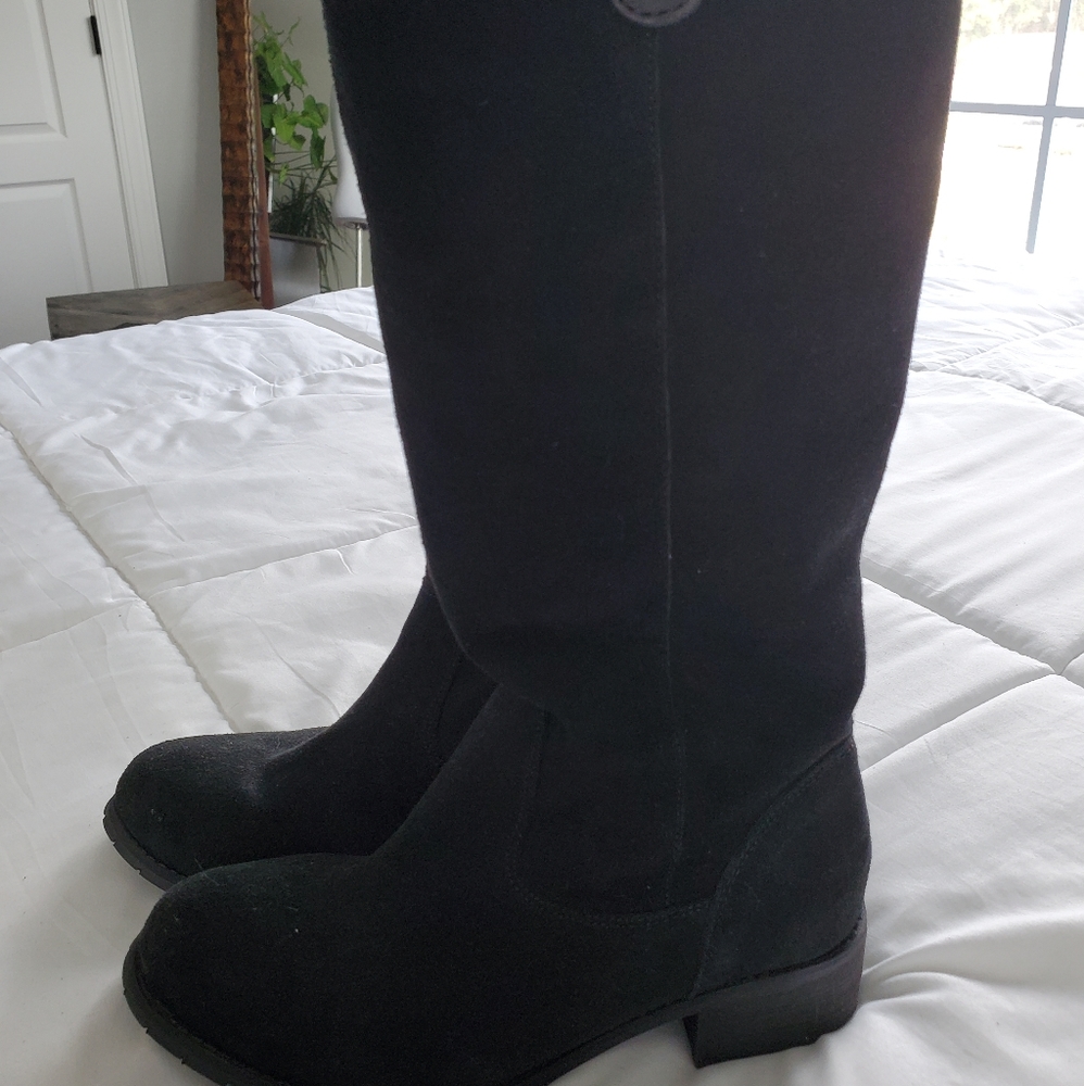 Boo Roo Suede Boots